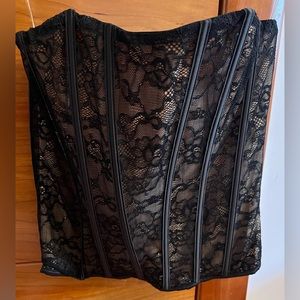 New Fashion Nova lace bustier corset tube top. Size medium.